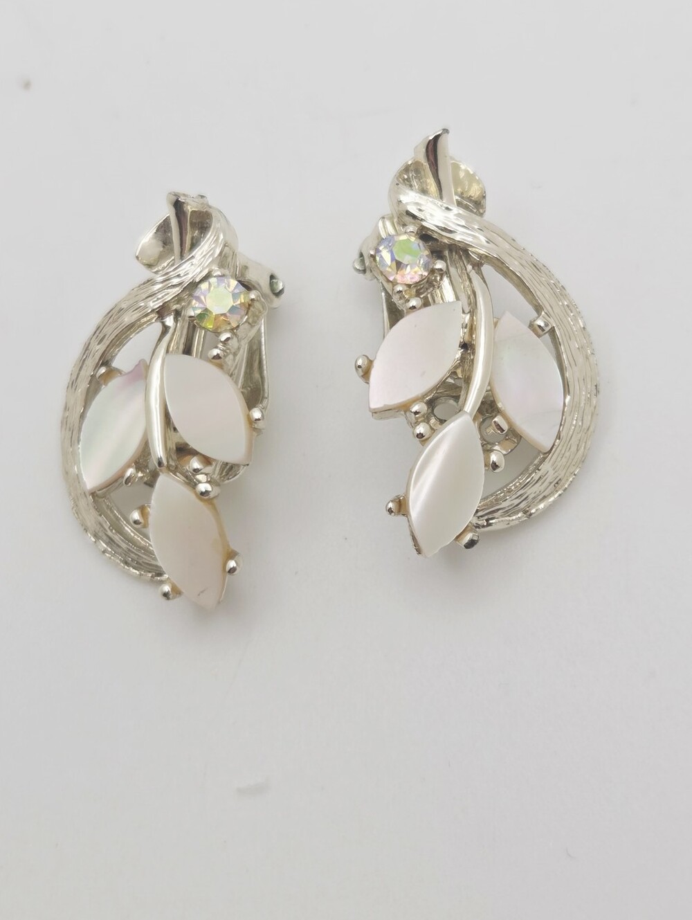Earrings Vintage Mother of Pearl Clip On Minimalist Cream Wall Art Pair by